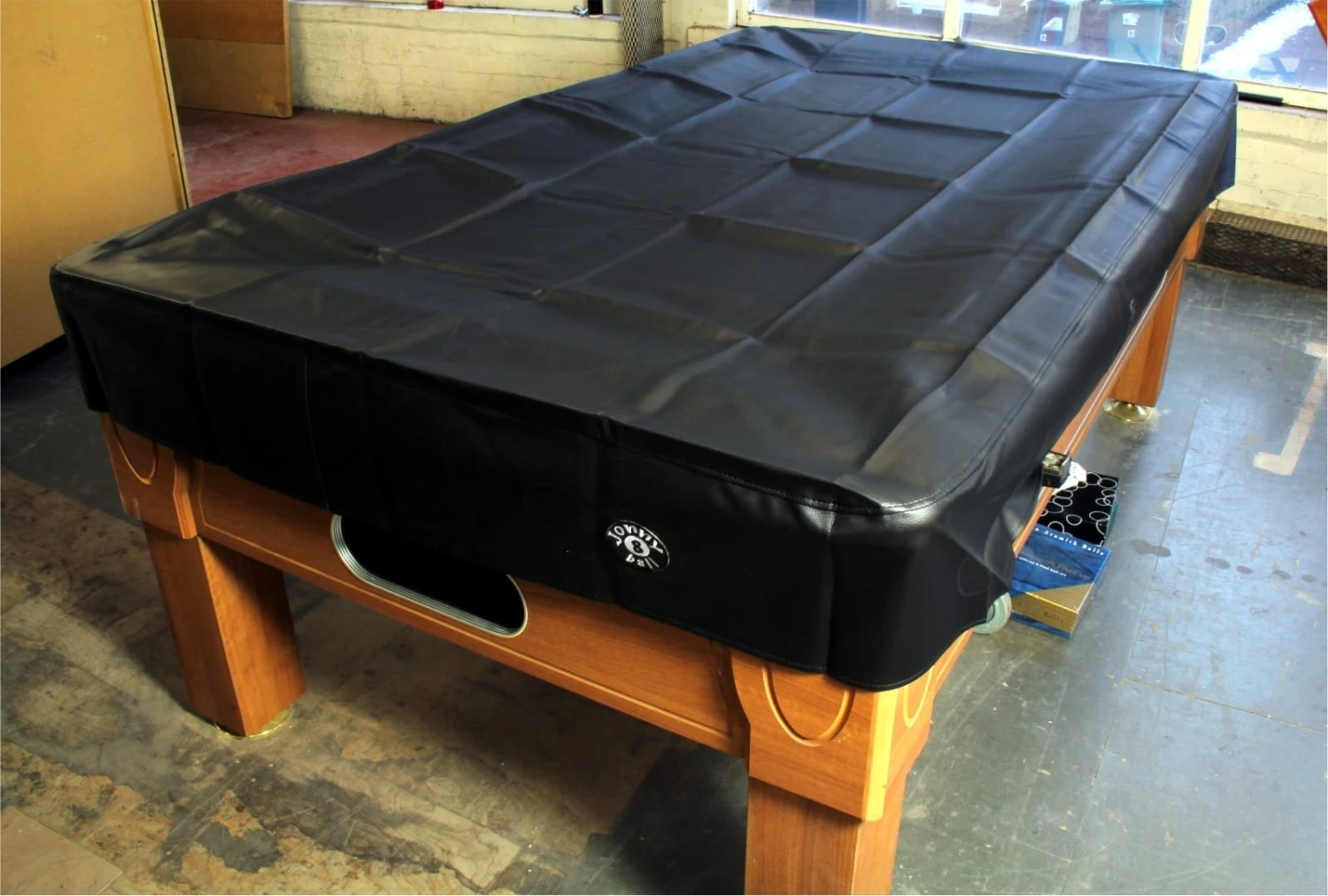 Jonny 8 Ball Jonny 8 Ball Heavy Duty Water Resistant Pool Table Cover - 6FT BLACK 4 Jonny 8 Ball Jonny 8 Ball Heavy Duty Water Resistant Pool Table Cover - 6FT BLACK - Image 2